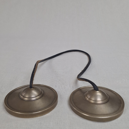 Tibetan Vibrational Bronze Cymbals "Tingsa" (Style A) – 410g image 0